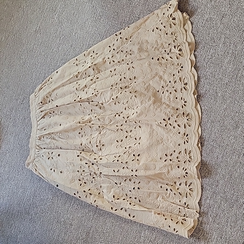 Ann Taylor's gorgeous midi skirt